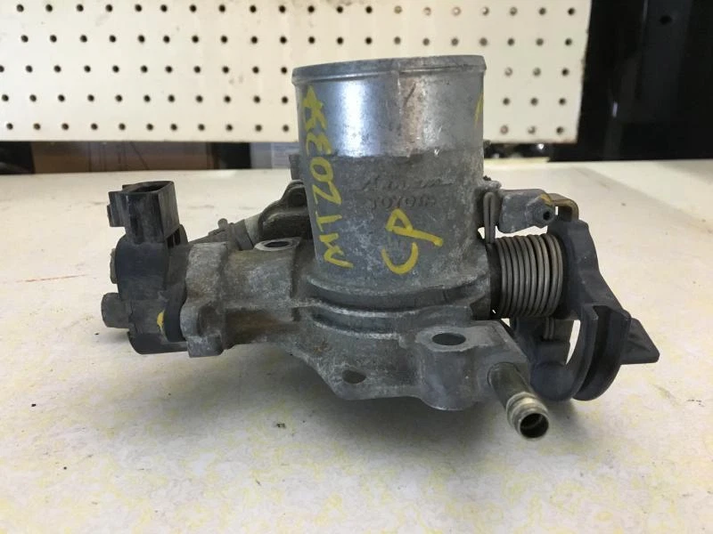 节气门车身阀组件适用于 2000 - 2005 年丰田 ECHO — 第 3/4 张图片