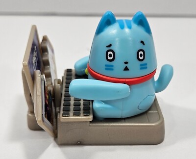 Oh! My Gif #TYPING AWAY CATLY 2'' Figure Moose Toys Cat Computer