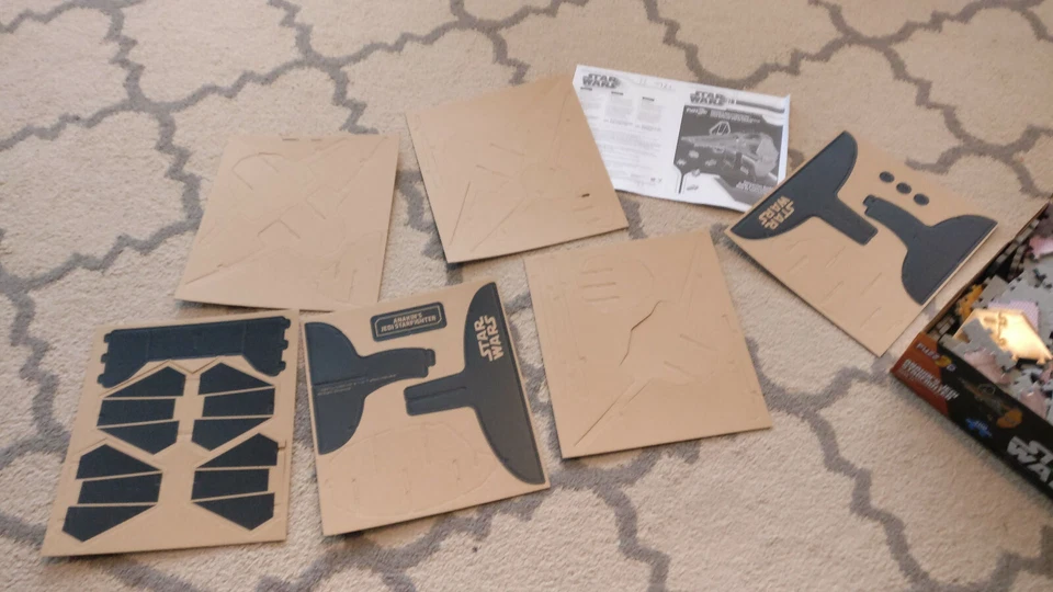 Rompecabezas Star Wars 3D Anakin's Jedi Starfighter 2013 200 piezas COMPLETO Foto 4 de 4