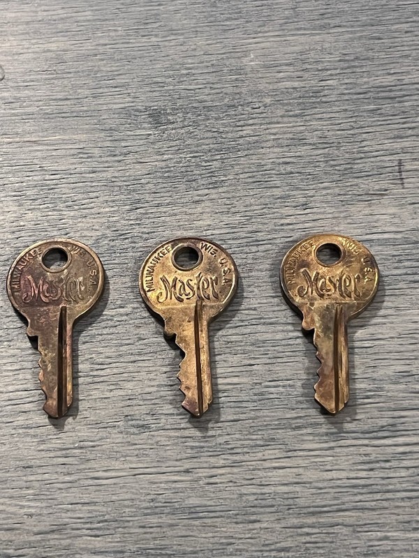 Master W1 Padlock Key, Brass 5-Pin, Model W1 MPN 3648