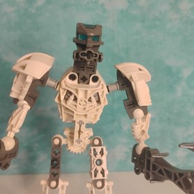 Lego Bionicle Toa Metru Nuju 8606 - No Manual - Near complete