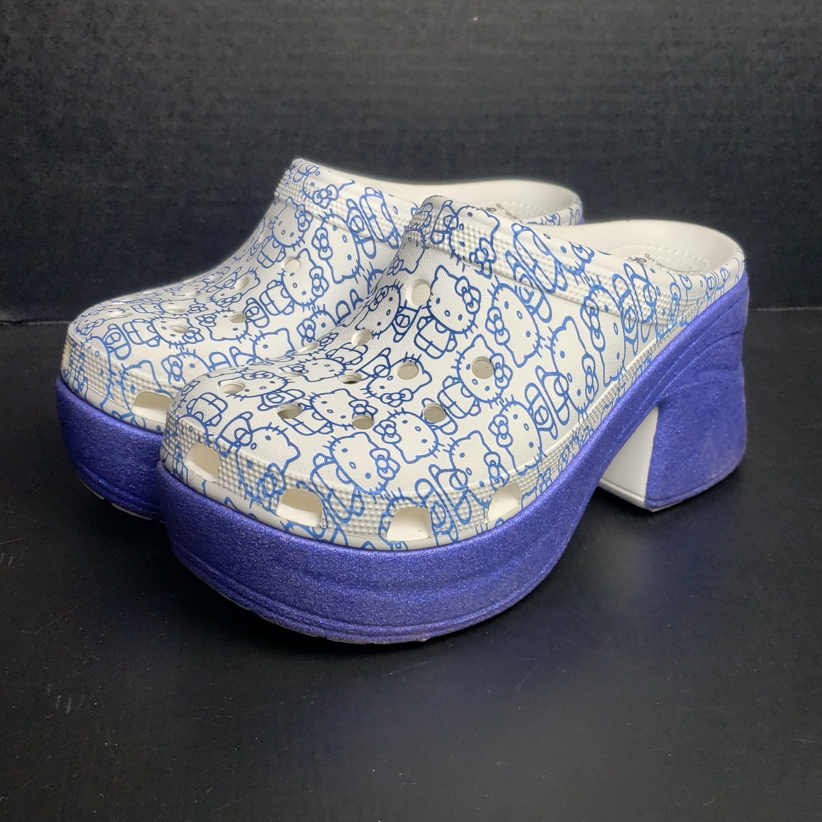 Crocs 209451 Hello Kitty Platform Clogs White/Blu… - image 1