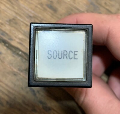 FUJI ELECTRIC DR22F3M M4 SQUARE WHITE INDICATOR LIGHT