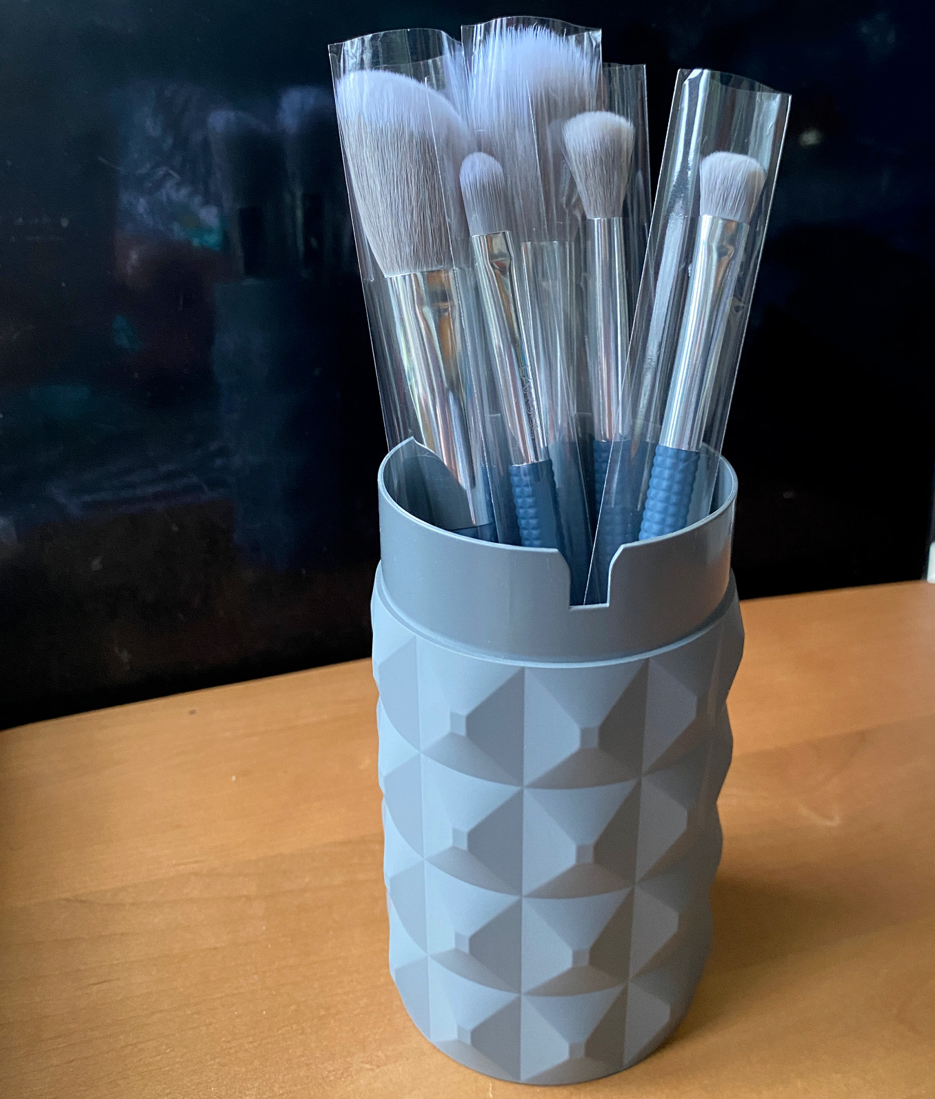 Laruce Beauty Christine Set 5 Makeup Brushes in Grey Rennie Cup RV ...