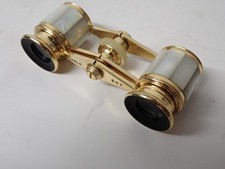 Tolles und gut erhaltenes Opernglas in Etui und Originalschachtel