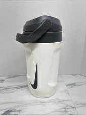 Nike Fuel Jug 64 oz