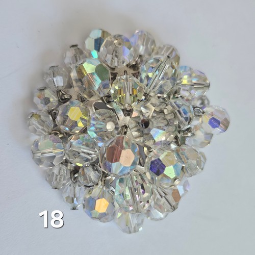 choose one Vintage brooch for yourself from my collection, pick by one! - Foto 40 di 109