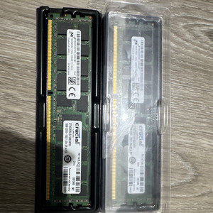 Crucial 16GB DDR3L PC3L-12800R ECC Registered 240-Pin RDIMM CT16G3ERSLD4160B