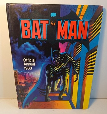 Batman Official Annuak 1983 UNCLIPPED Very Good Condition Bat Man Bruce Wayne