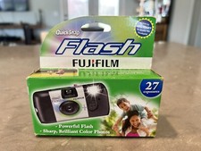 NOS Fujifilm 35mm Film QuickSnap Flash Disposable Camera 27 Exposures. Exp 09/18