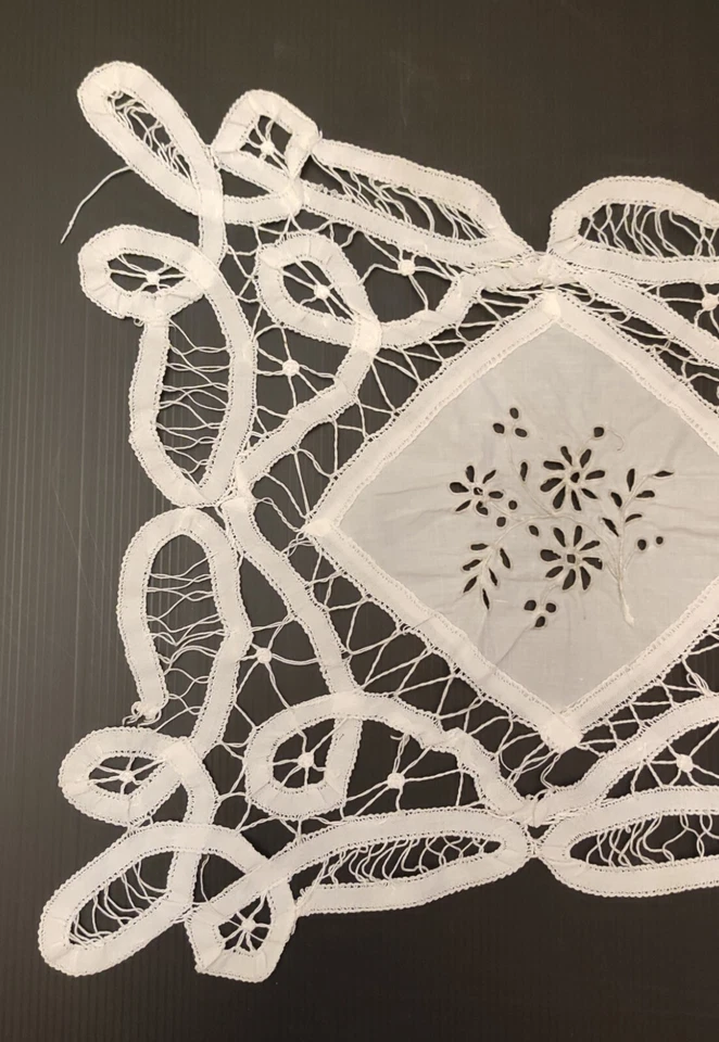 CENTRE DE TABLE NAPPERON COTON BRODERIE FAIT MAIN LINGE ANCIEN - Photo 2/4