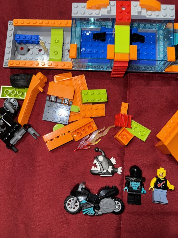 Lego 60294 City Stunt Show Truck set Incomplete Stunts - Image 2 of 3