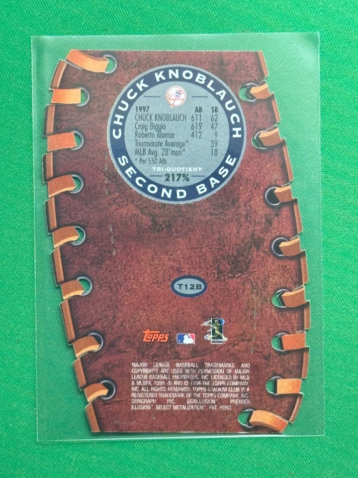 Triunvirato de béisbol 1998 Topps Stadium Club luminiscente #T12B Chuck Knoblauch Foto 2 de 2