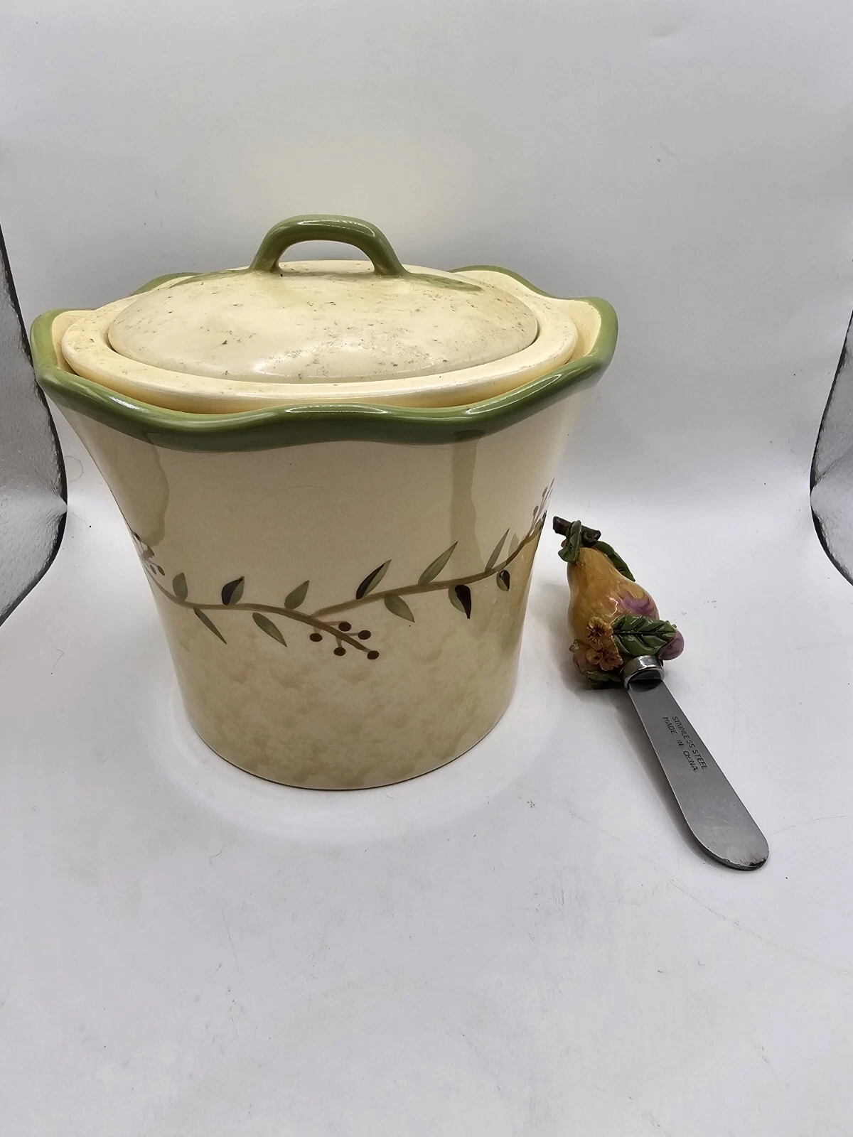 The Swiss Colony 3 Piece Butter Crock And Matching Butter Knife, Winding Vine