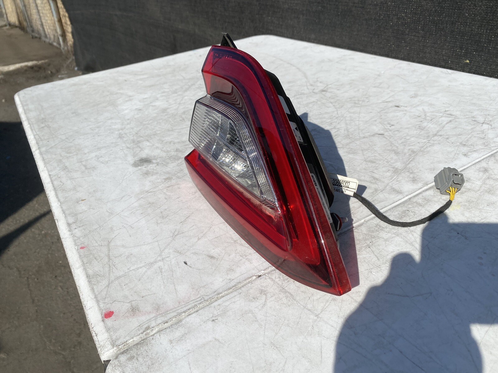 2017-2020 MASERATI LEVANTE REAR RIGHT INNER GATE TAILLIGHT TURN MOBILE LAMP M161