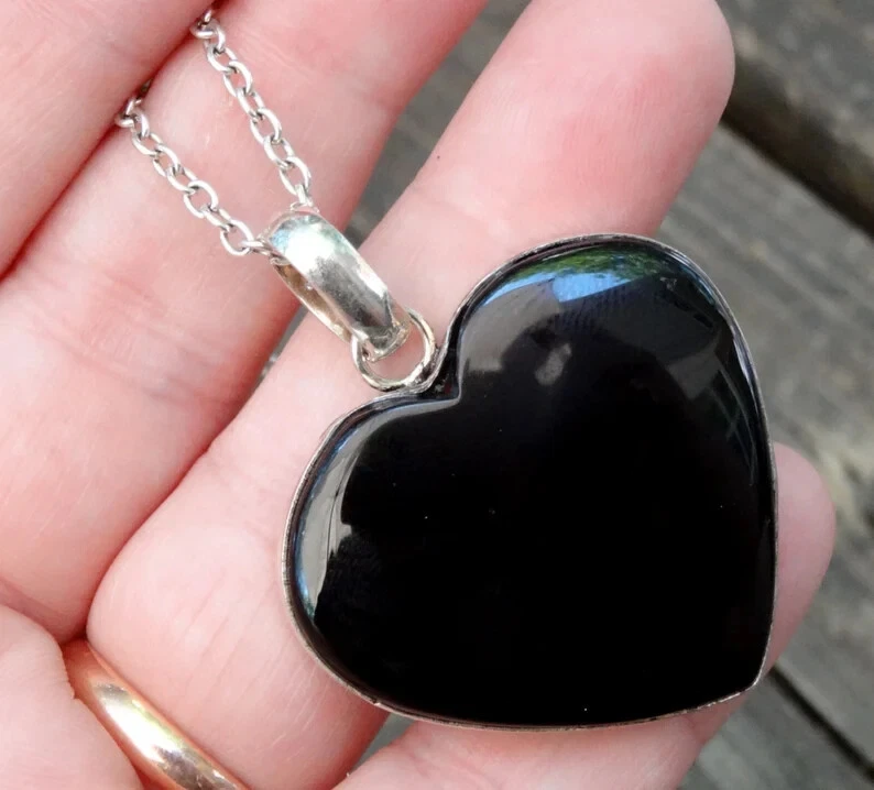 Increíble Ónice Negro Forma Corazón Piedra 925 Plata de Ley Hecho a Mano Collar - Imagen 2 de 4