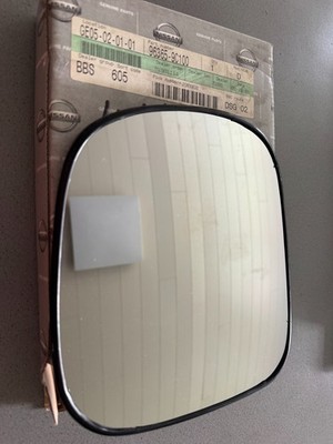 Original Nissan Serena C23 Spiegelglas rechts konvex NEU NOS 96365-9C100