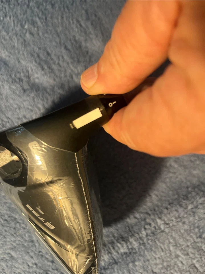 TOUR ISSUE TOUR EDGE EXOTICS E 725-9.0’DRIVER/ACTUAL 9.3’/198g/NEW”” - Image 2 of 4