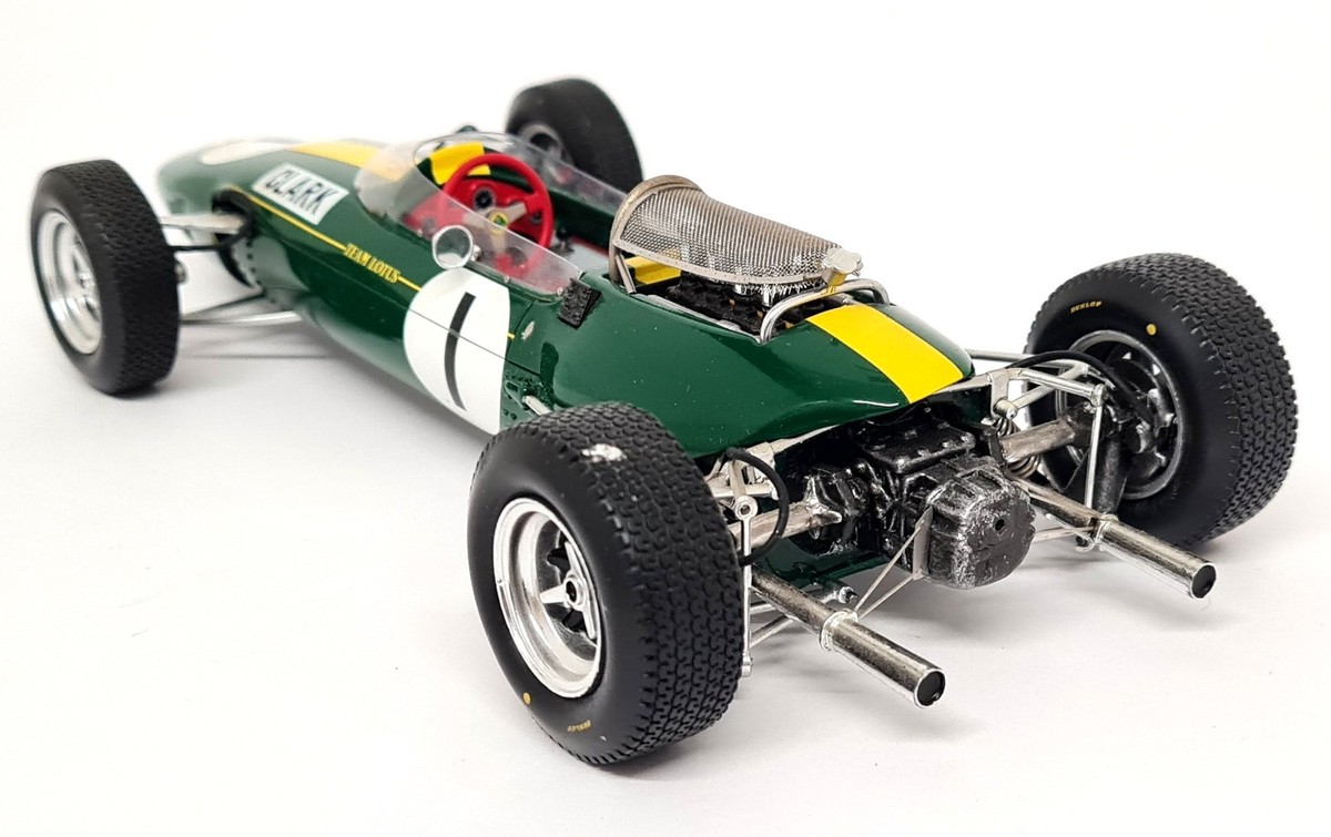 Spark 18s067 Lotus 33 Climax 1 1965 - Jim Clark World Champion 18