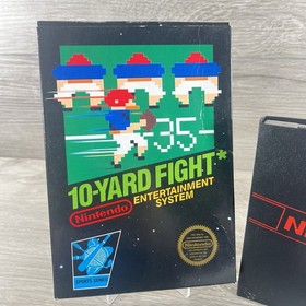 10-Yard Fight (Nintendo Entertainment System, 1985) NES CIB 5 Screw Hangtab