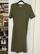 Madewell Ribbed Short Sleeve Pocket Midi Dress in Olive Green