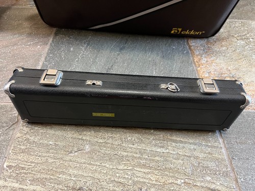 Armstrong 104 flute with hard case. Made in USA - Picture 6 of 7