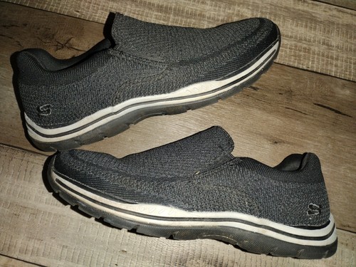 skechers expected gomel