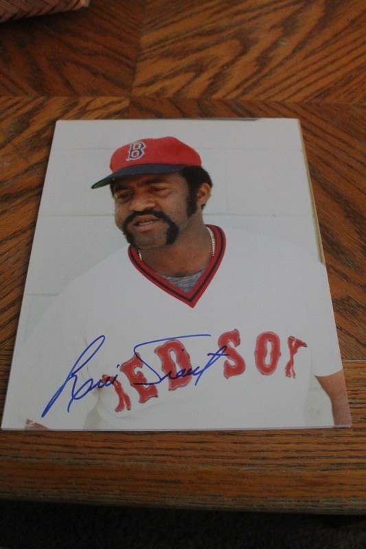 LUIS  TIANT SIGNED Boston Red Sox  8X10 PHOTO AUTOGRAPH AUTHENTIC Hand Signed