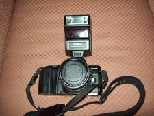 Minolta Maxxum 7000 camera with Maxxum 2800 AF Flash