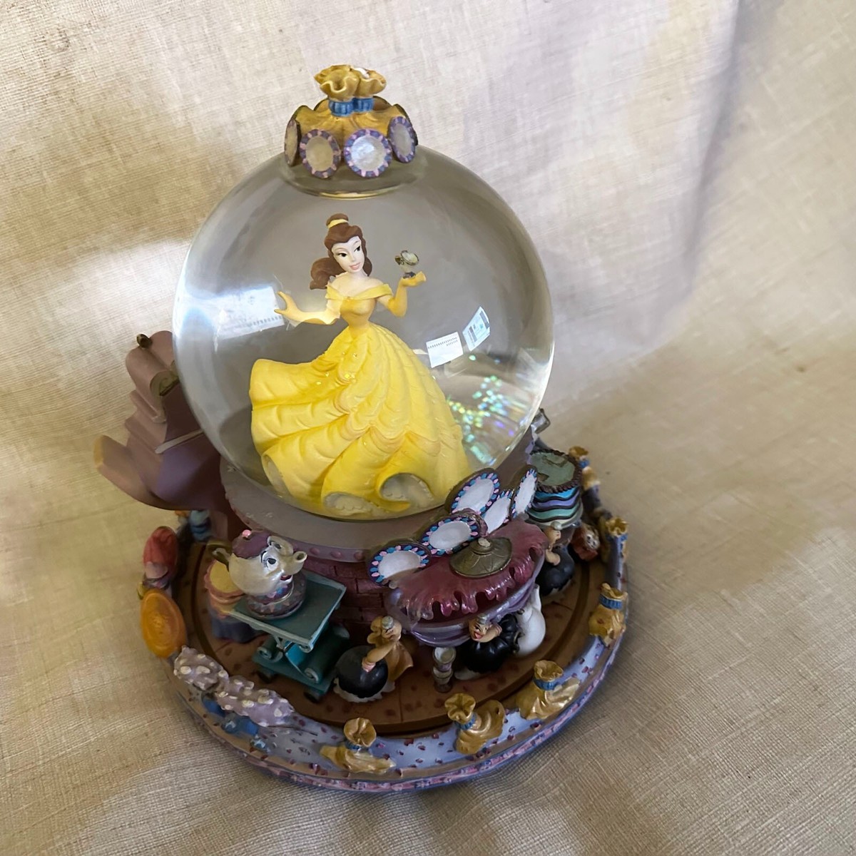 WALT DISNEY WORLD BEAUTY AND THE BEAST BELLE BE OUR GUEST MUSICAL