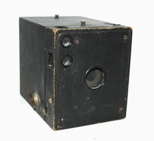 Eastman Kodak No 3 Brownie Box Camera Model B