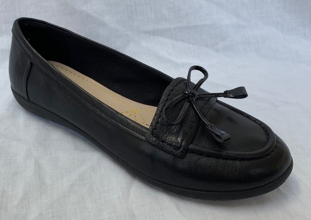 clarks flat shoes uk