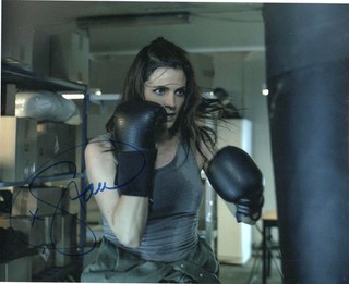 Autographed Stana Katic Castle Sexy 8 x 10 Photo Signed with COA