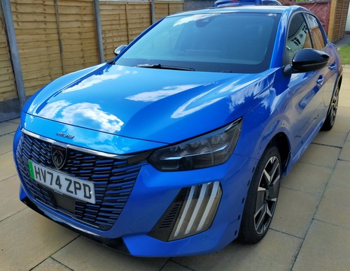 2024 (74 reg) Peugeot E-208 51 kWh GT 5dr Auto (7.4kW Charger) - Picture 21 of 24