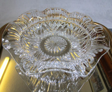 Lovely Vintage Pressed Glass Fruit Bowl / Serving Dish Fancy Wavy Scalloped Rim