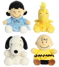 Aurora Peanuts Palm Pal Plush Bundle, Charlie Brown, 5 inch, Multi-colored