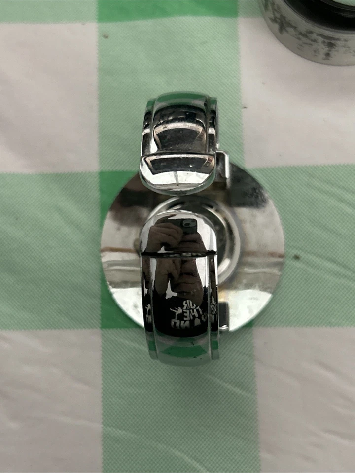 Reloj de puño Kenzo tono plata para mujer Foto 4 de 4