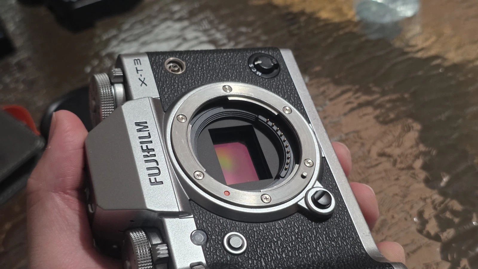 Fujifilm X-T3 26.1MP - Silver - w/ 18-135mm f/3.5-5.6, Flash and Multi ND Filter - product detail image 15