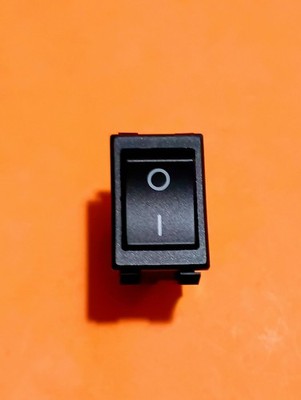 NKK JWM21RA2A DPST 10A 125VAC PANEL MOUNT SNAP-IN ROCKER SWITCH