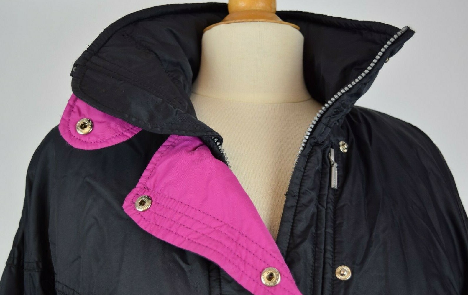 Vintage Women's Spyder Ski Jacket Sz. 6 Thinsulate, Hidden Hood