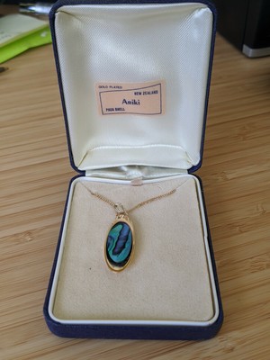 NEW ZEALAND 18 INCH ARIKI PAUA SHELL NECKLACE | eBay