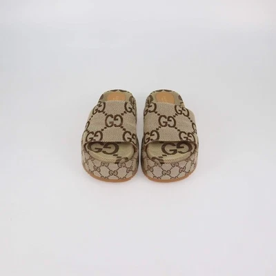 Sandales à plateforme Gucci beige Maxi GG en toile - Photo 1/4