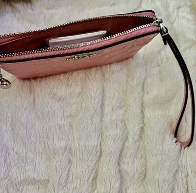 NEW Coach Pearlized Signature Patent Leather Pink Corner Zip