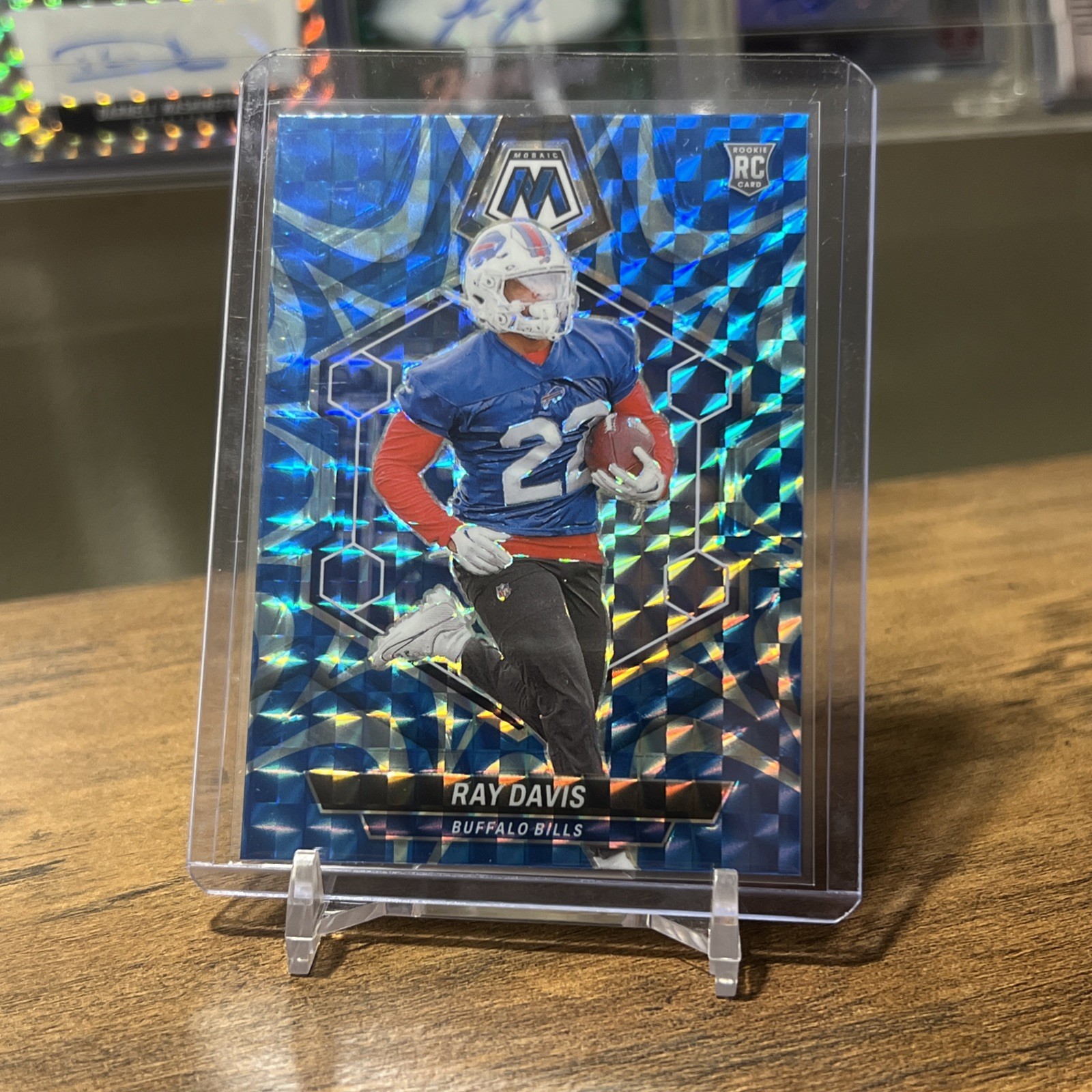 2024 Panini Mosaic - Rookies Ray Davis #387 Reactive Blue Mosaic Prizm (RC)