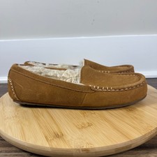 Koolaburra by Ugg Women's US 8 Suede Leather Moccasin Slippers Very Nice Casual