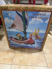 First 4 Figures Link On The King of Red Lions Regular Statue