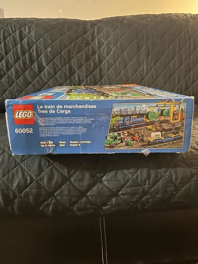 LEGO City Cargo Train 60052 New Sealed Retired Set - Image 3 of 4