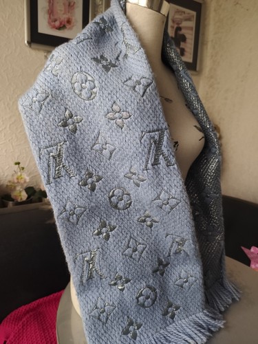 Original Louis Vuitton Schal Logomania Shine M71166 helles blau silber RARITÄT - Bild 1 von 9