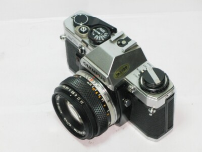 OLYMPUS OM10 analoge Spiegelreflexkamera 35 mm - mit Zuiko 50 mm Objektiv ....///