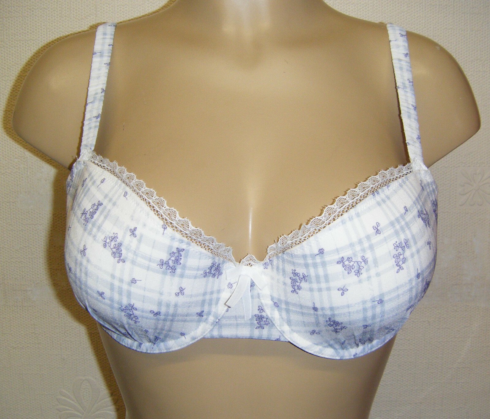 Chantelle Passionata Bloom Bra Size 32A White Check Padded Plunge Balcony 5662